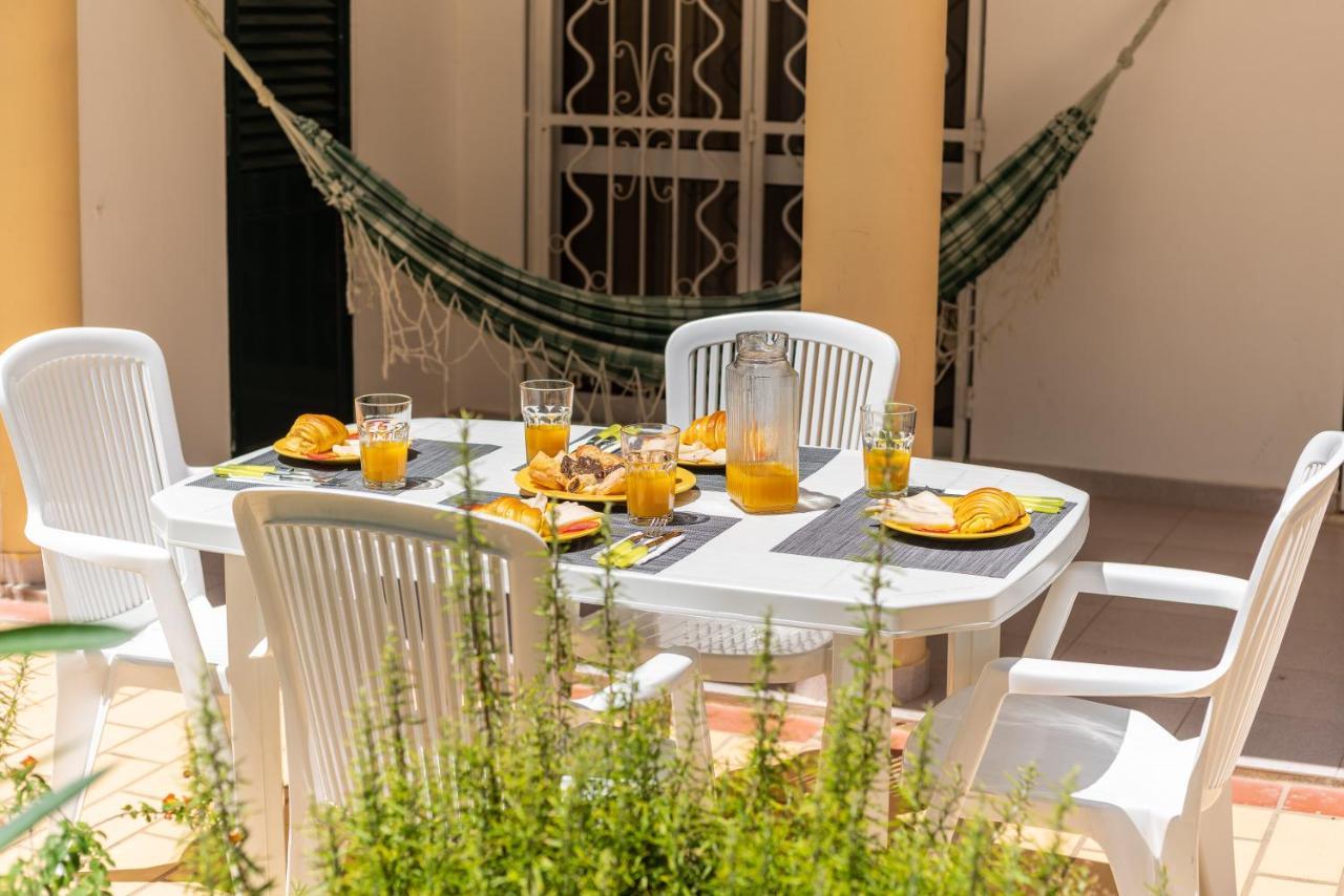 Host Wise - Amazing Sunny Flat - Swimming Pool & Terrace Apartment *