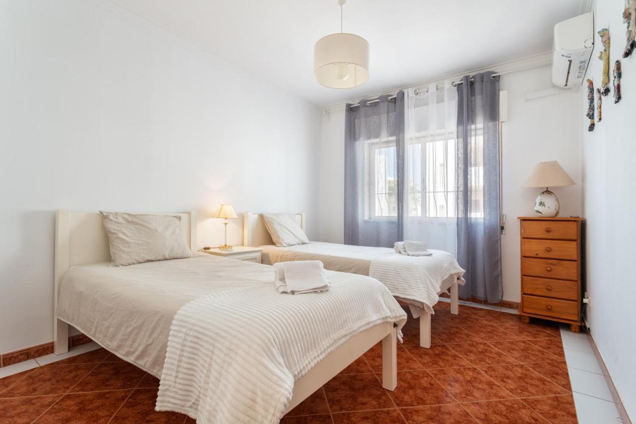 Apartment Host Wise - Amazing Sunny Flat - Swimming Pool & Terrace