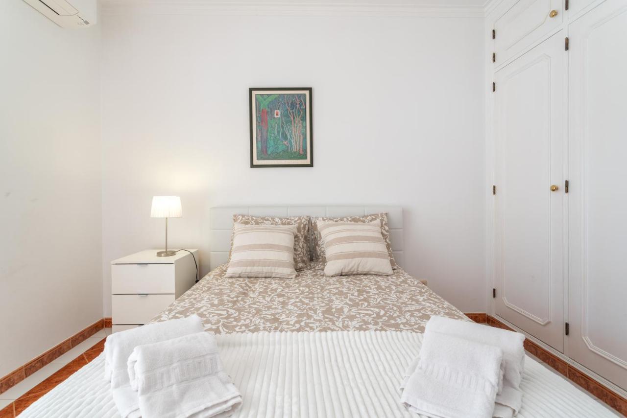 Host Wise - Amazing Sunny Flat - Swimming Pool & Terrace Apartment