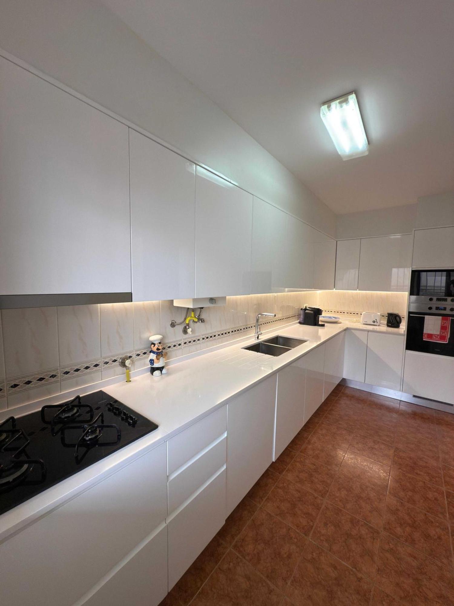 Host Wise - Amazing Sunny Flat - Swimming Pool & Terrace Apartment