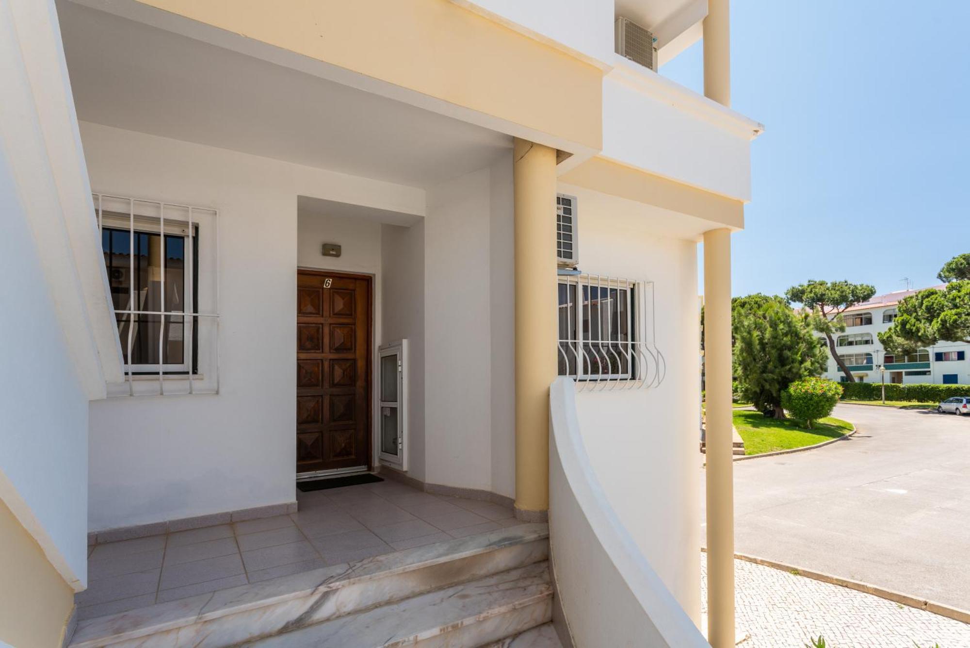 Host Wise - Amazing Sunny Flat - Swimming Pool & Terrace * Vilamoura